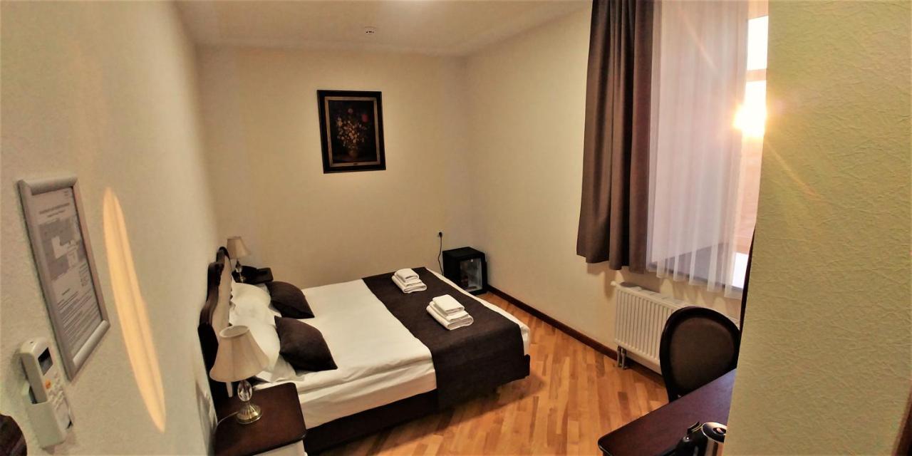 Hotel Meridian Brody Exterior foto